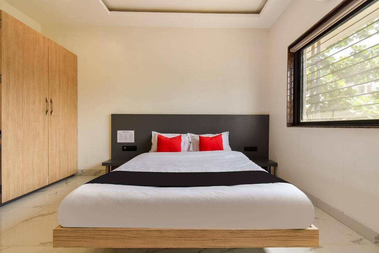 Capital O 71866 Hotel Ansh Aurangābād Extérieur photo