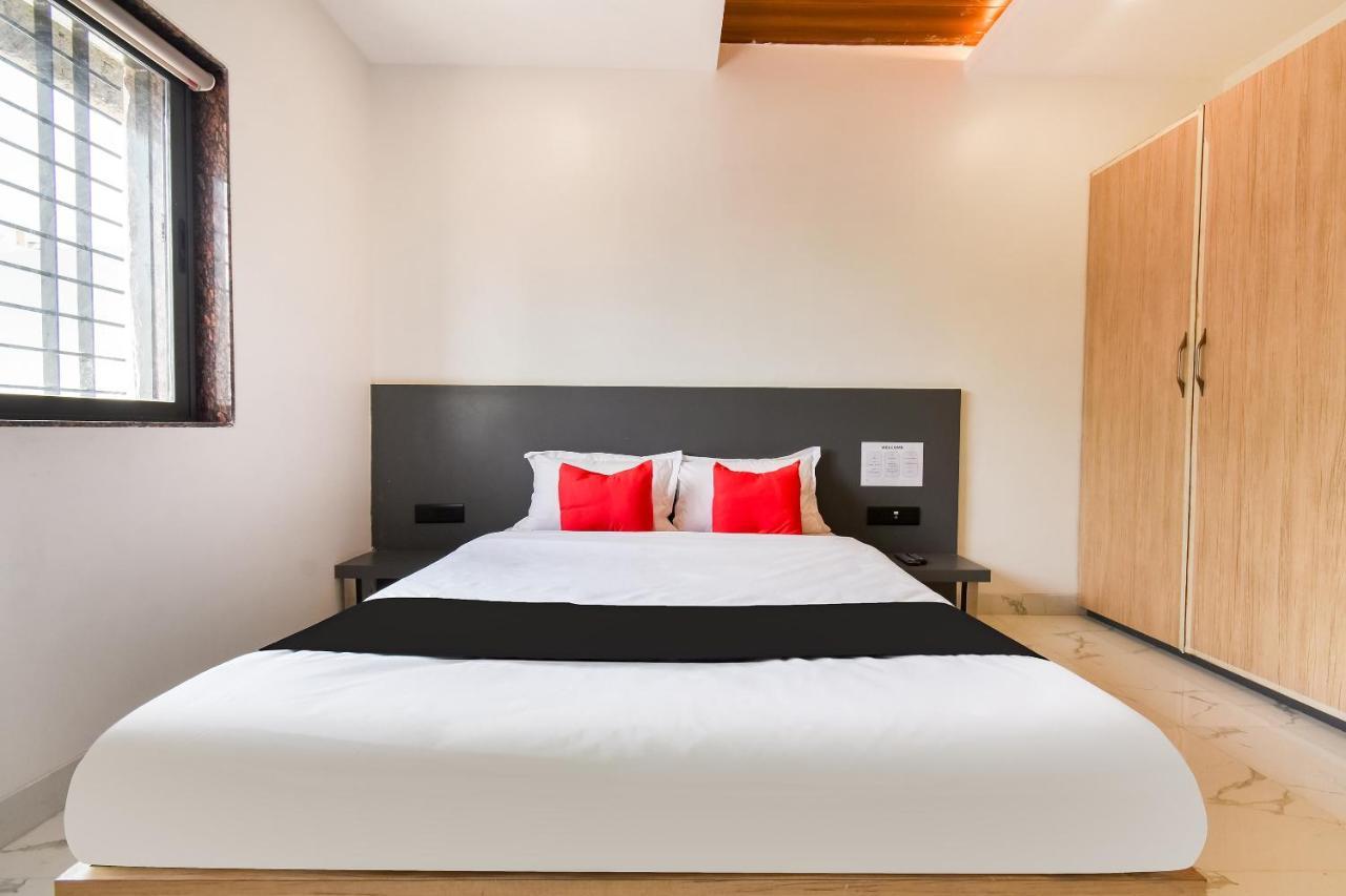 Capital O 71866 Hotel Ansh Aurangābād Extérieur photo